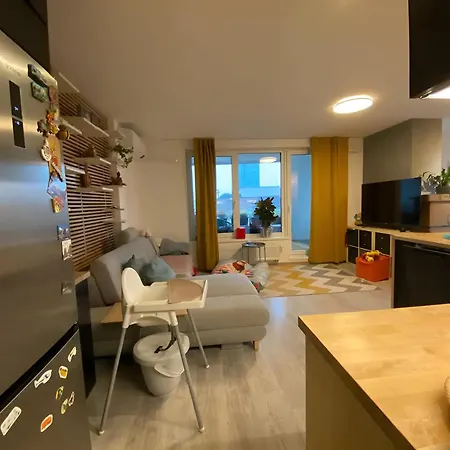 New, Free Parking, Big Balcony Premiere * Bratislava