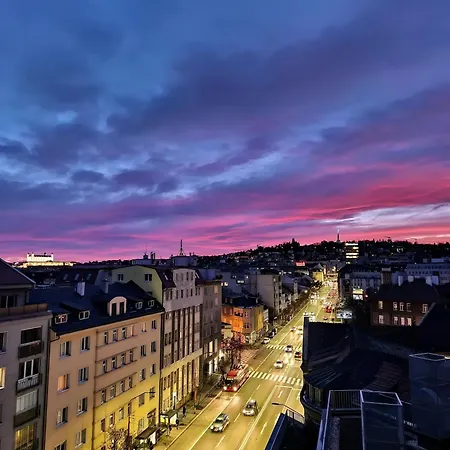 New, Free Parking, Big Balcony Premiere