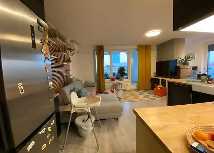 New, Free Parking, Big Balcony Premiere * ブラチスラヴァ