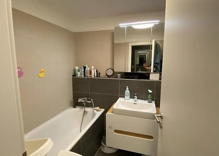 New, Free Parking, Big Balcony Premiere Apartmán