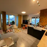 아파트 New, Free Parking, Big Balcony Premiere *